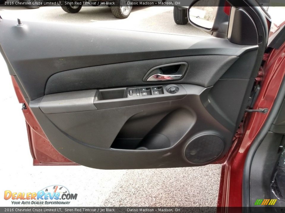 2016 Chevrolet Cruze Limited LT Siren Red Tintcoat / Jet Black Photo #9