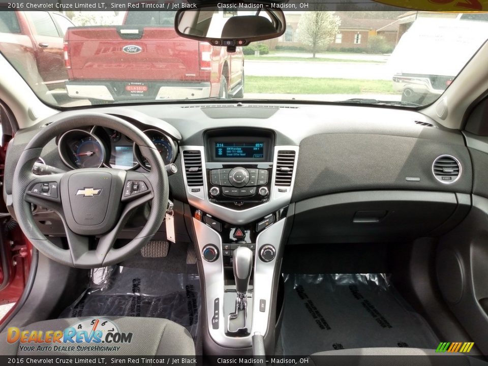 2016 Chevrolet Cruze Limited LT Siren Red Tintcoat / Jet Black Photo #11