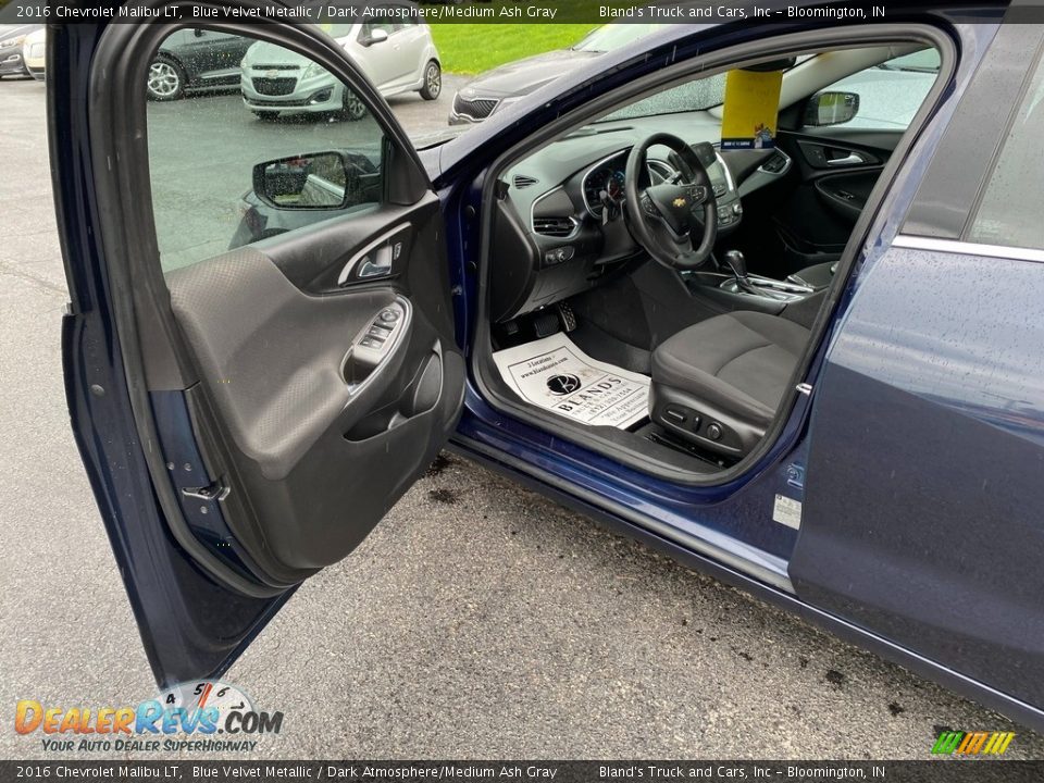 2016 Chevrolet Malibu LT Blue Velvet Metallic / Dark Atmosphere/Medium Ash Gray Photo #11