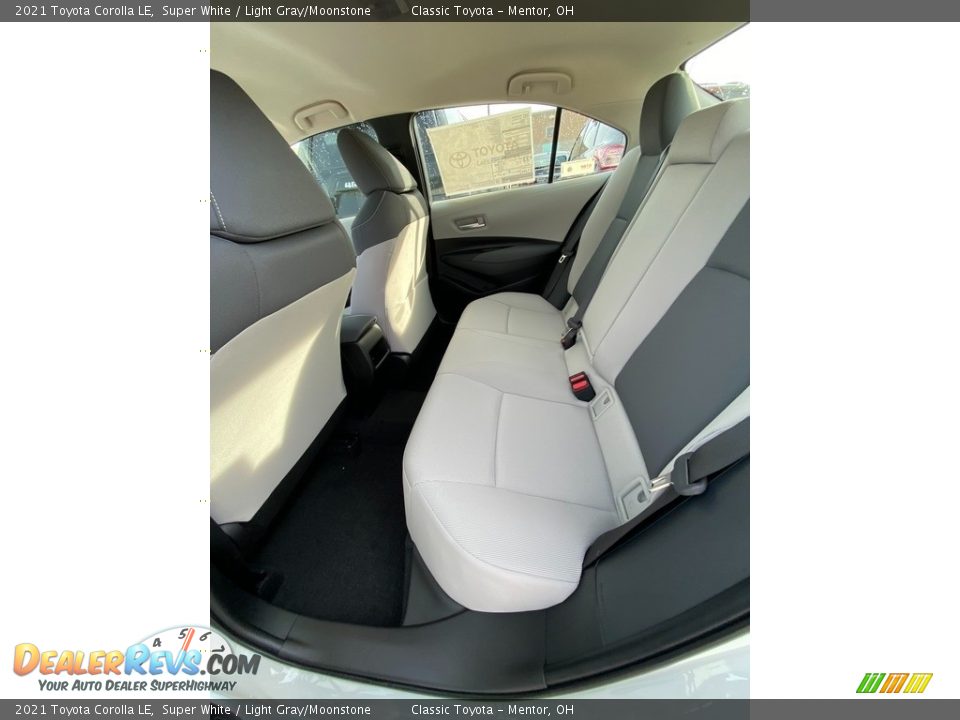 2021 Toyota Corolla LE Super White / Light Gray/Moonstone Photo #3