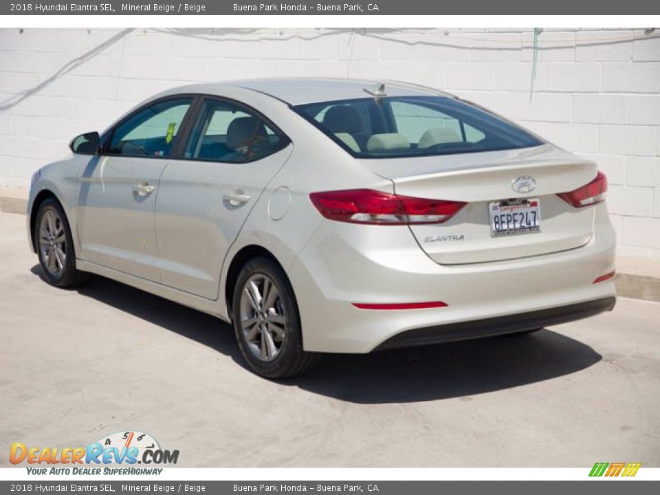 2018 Hyundai Elantra SEL Mineral Beige / Beige Photo #2