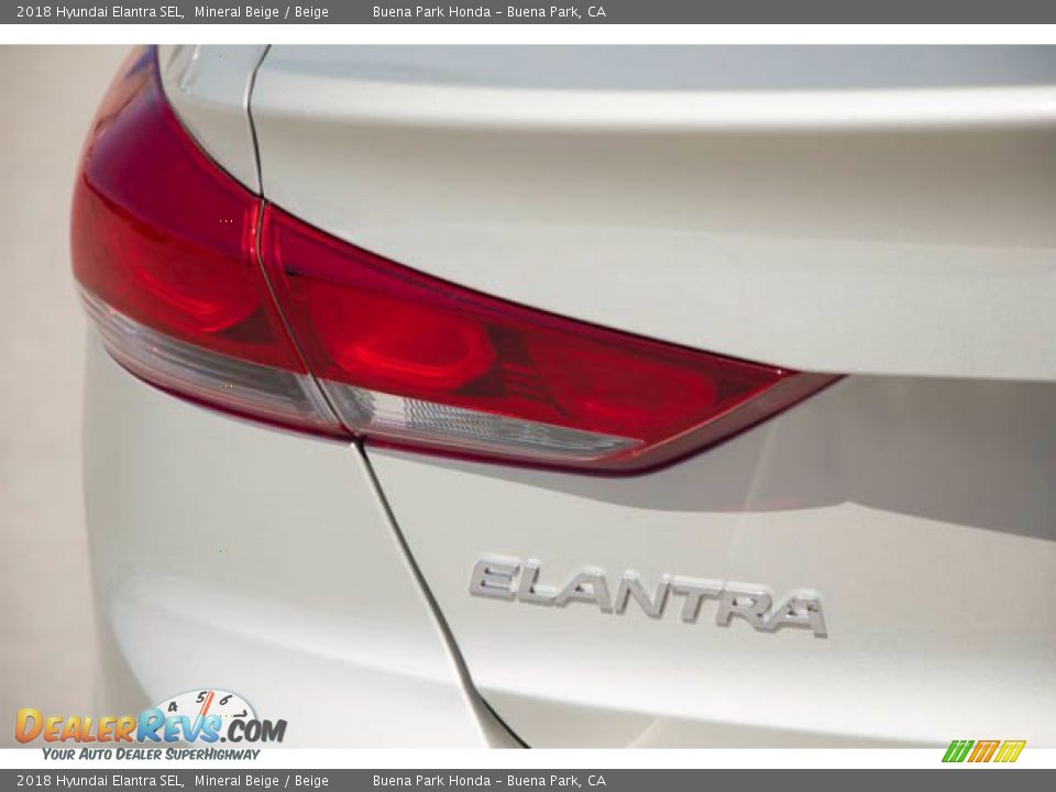 2018 Hyundai Elantra SEL Mineral Beige / Beige Photo #12