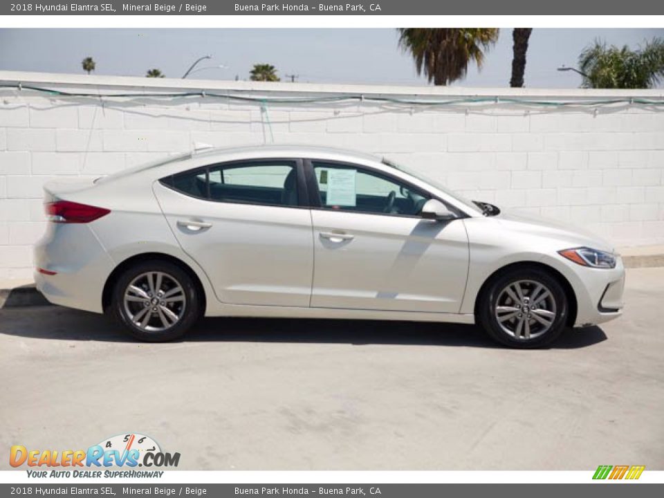 2018 Hyundai Elantra SEL Mineral Beige / Beige Photo #14