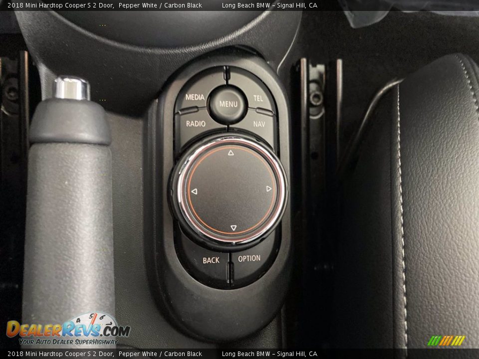 2018 Mini Hardtop Cooper S 2 Door Pepper White / Carbon Black Photo #29