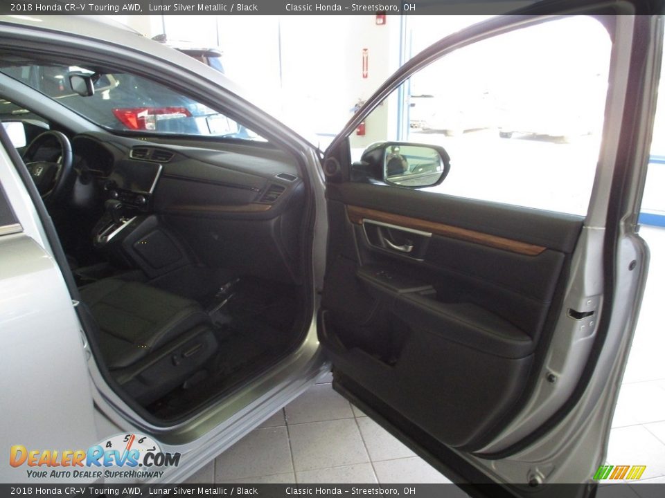 2018 Honda CR-V Touring AWD Lunar Silver Metallic / Black Photo #16