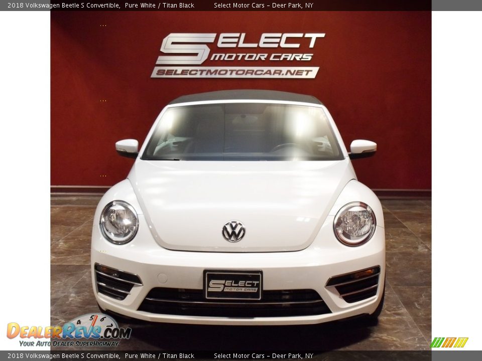 2018 Volkswagen Beetle S Convertible Pure White / Titan Black Photo #2