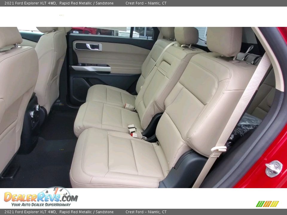 2021 Ford Explorer XLT 4WD Rapid Red Metallic / Sandstone Photo #18