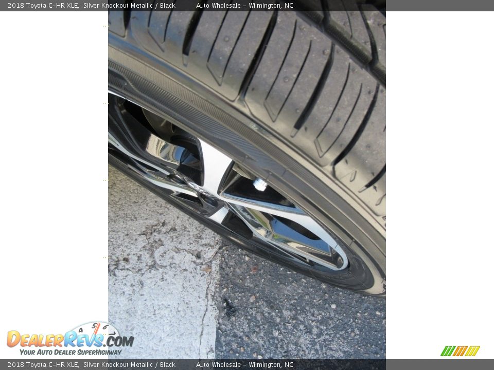 2018 Toyota C-HR XLE Silver Knockout Metallic / Black Photo #8