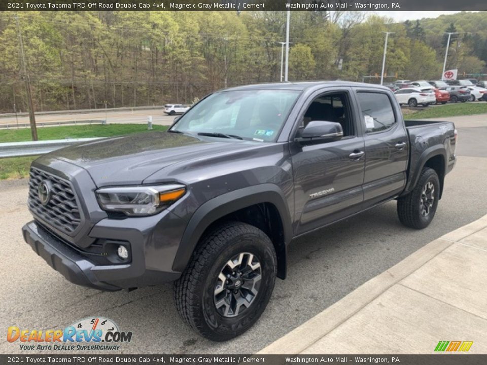 Front 3/4 View of 2021 Toyota Tacoma TRD Off Road Double Cab 4x4 Photo #12