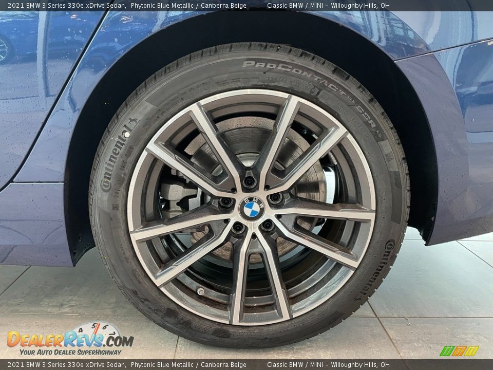 2021 BMW 3 Series 330e xDrive Sedan Wheel Photo #3