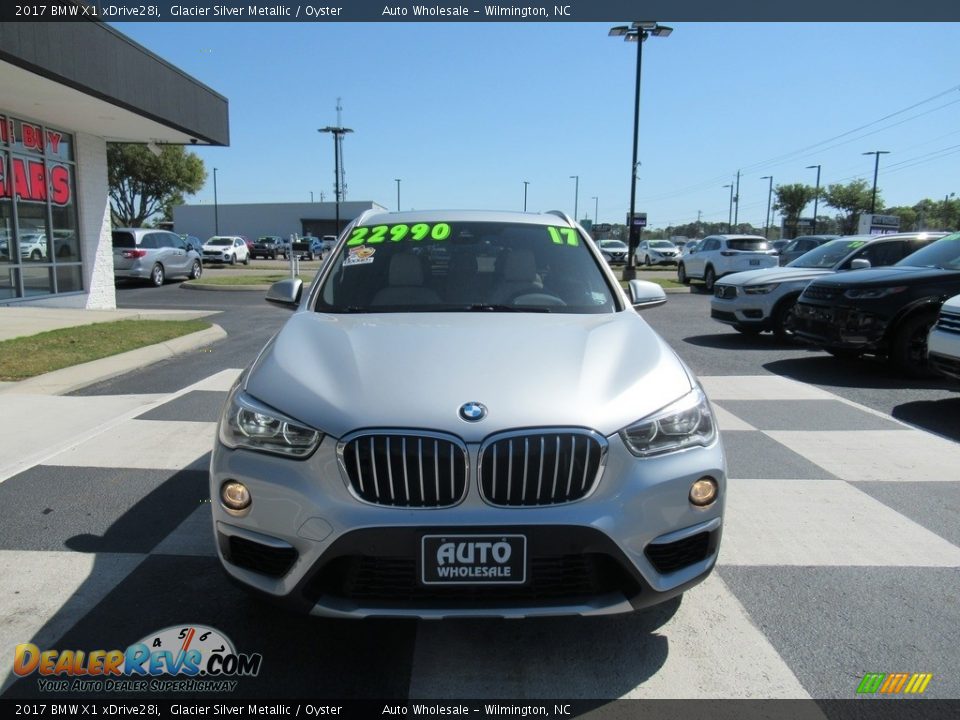 2017 BMW X1 xDrive28i Glacier Silver Metallic / Oyster Photo #2
