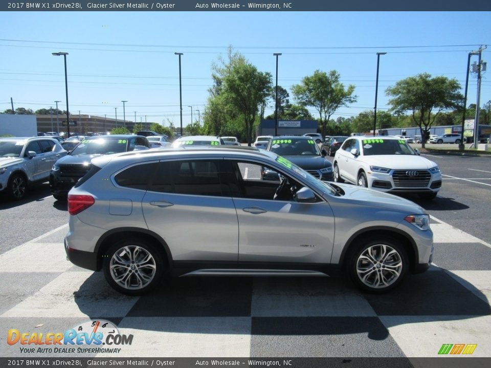 2017 BMW X1 xDrive28i Glacier Silver Metallic / Oyster Photo #3