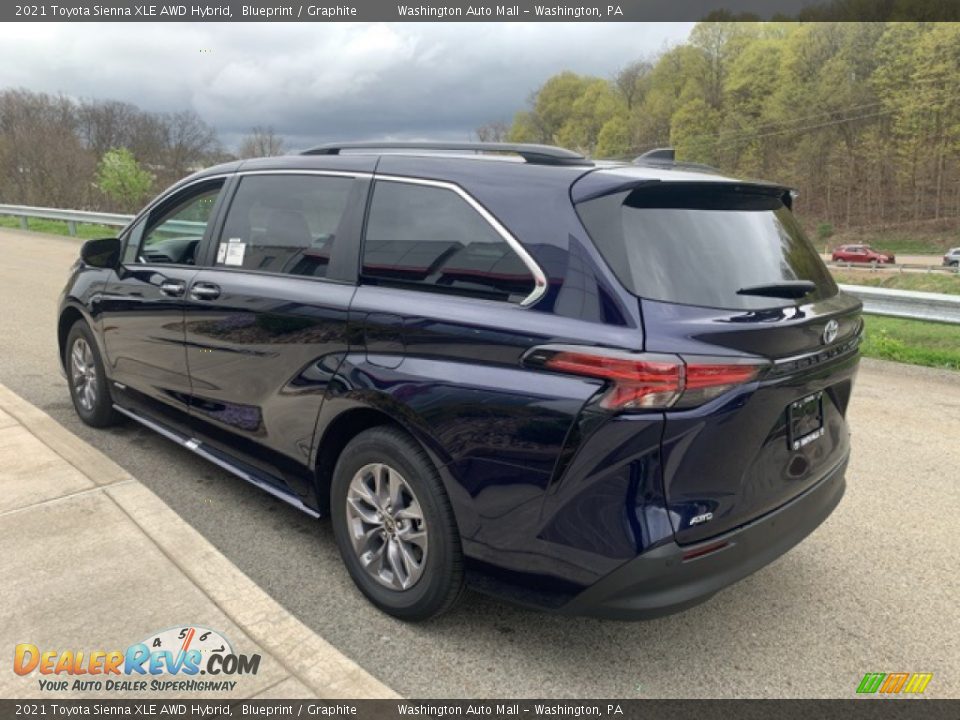 2021 Toyota Sienna XLE AWD Hybrid Blueprint / Graphite Photo #14