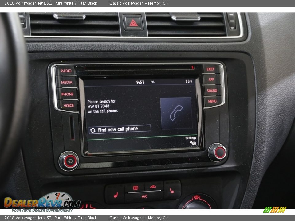2018 Volkswagen Jetta SE Pure White / Titan Black Photo #11