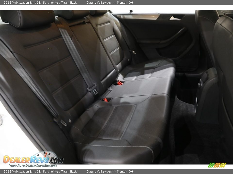 2018 Volkswagen Jetta SE Pure White / Titan Black Photo #14