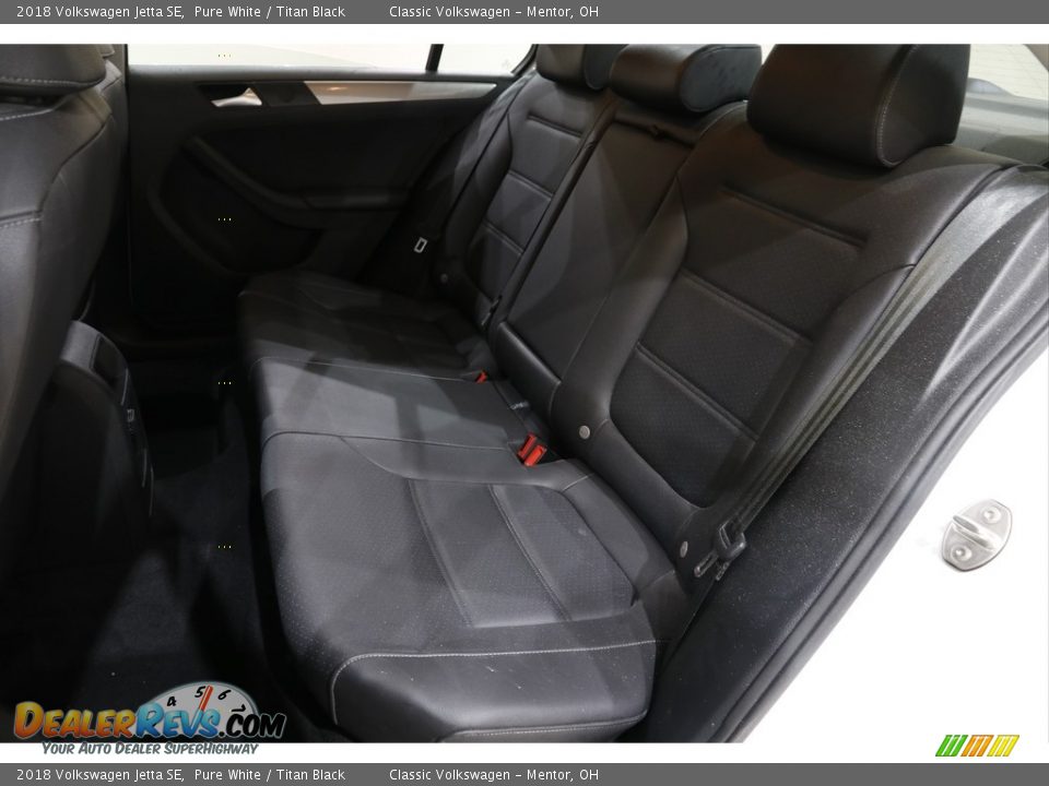 2018 Volkswagen Jetta SE Pure White / Titan Black Photo #15