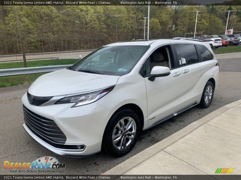 2021 Toyota Sienna Limited AWD Hybrid Blizzard White Pearl / Chateau Photo #18