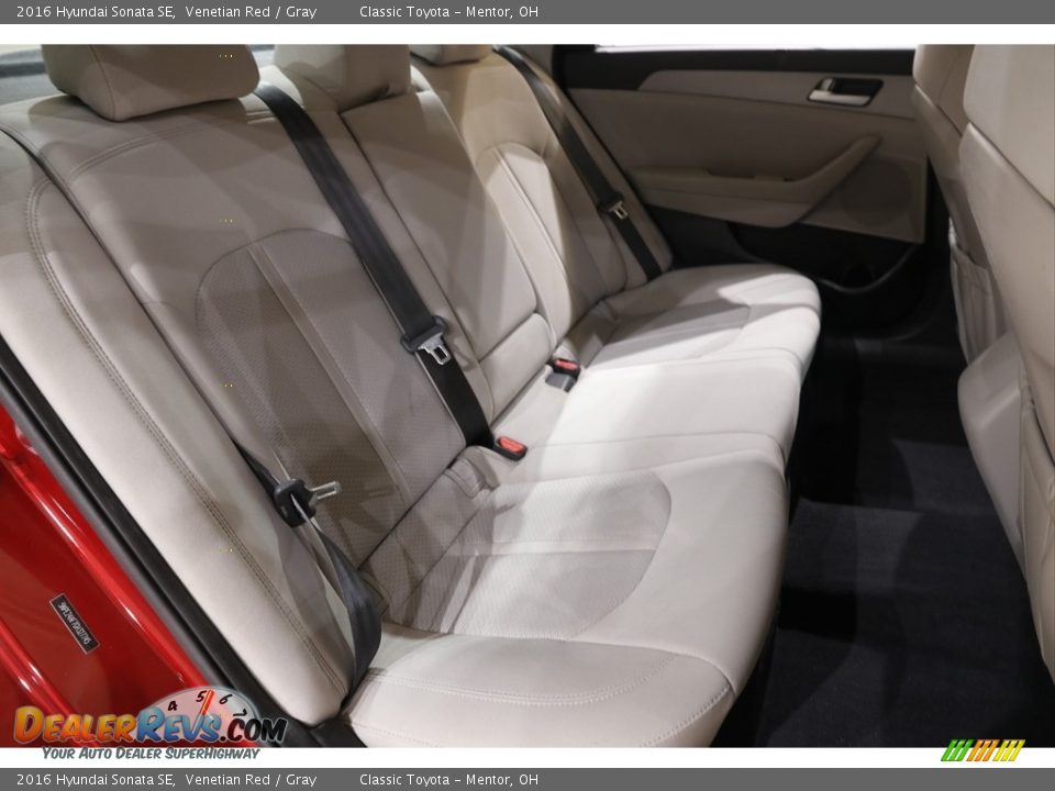 2016 Hyundai Sonata SE Venetian Red / Gray Photo #14