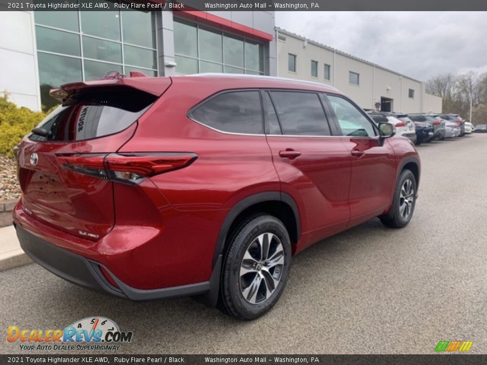 2021 Toyota Highlander XLE AWD Ruby Flare Pearl / Black Photo #15