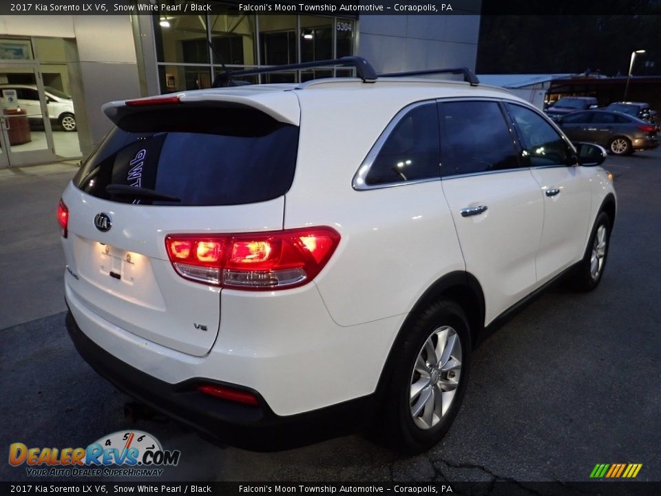 2017 Kia Sorento LX V6 Snow White Pearl / Black Photo #2