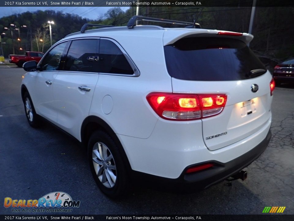 2017 Kia Sorento LX V6 Snow White Pearl / Black Photo #5