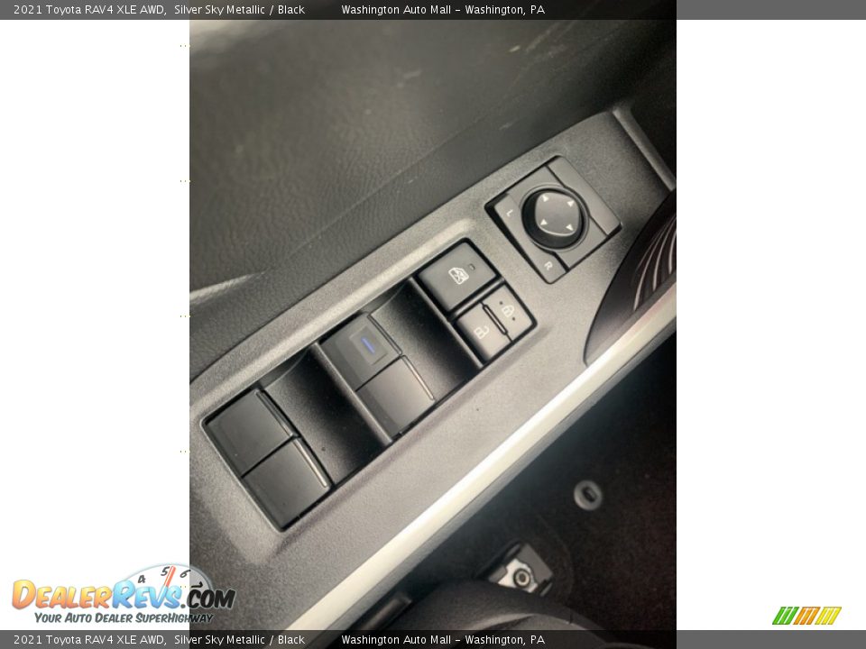 2021 Toyota RAV4 XLE AWD Silver Sky Metallic / Black Photo #11