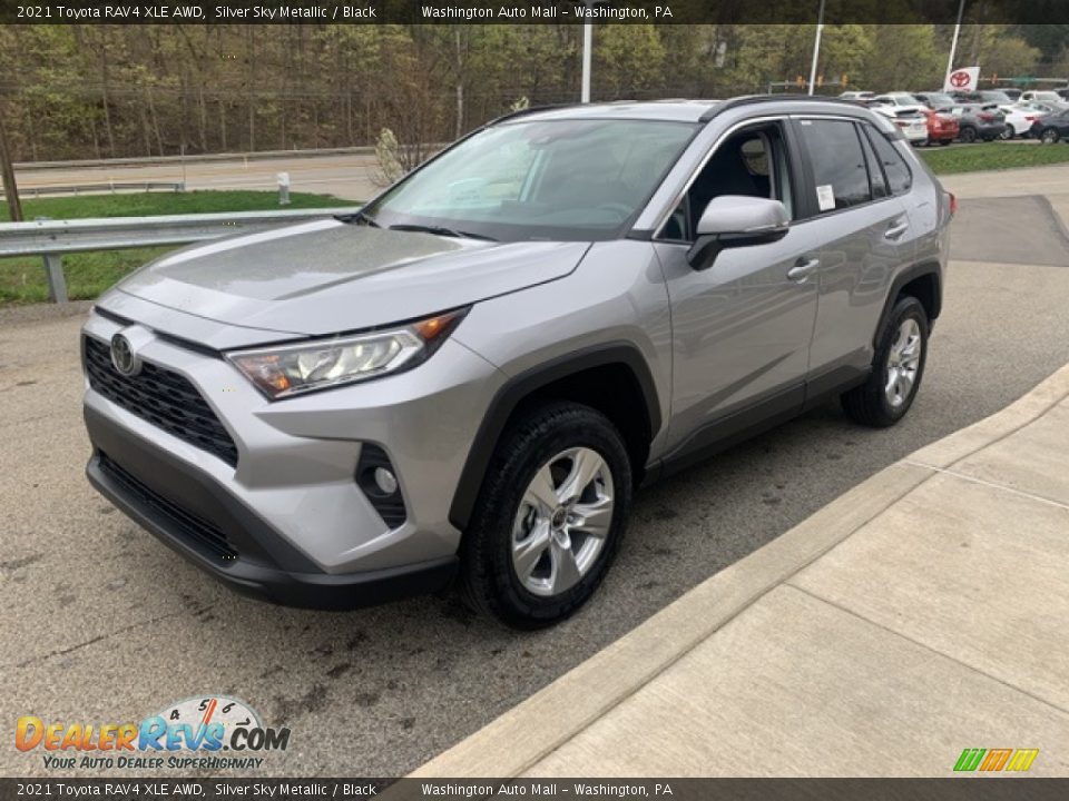 2021 Toyota RAV4 XLE AWD Silver Sky Metallic / Black Photo #14