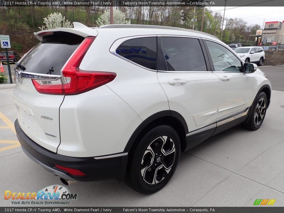 2017 Honda CR-V Touring AWD White Diamond Pearl / Ivory Photo #5