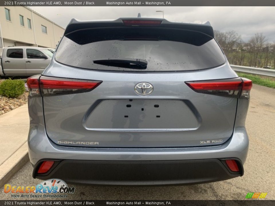 2021 Toyota Highlander XLE AWD Moon Dust / Black Photo #16