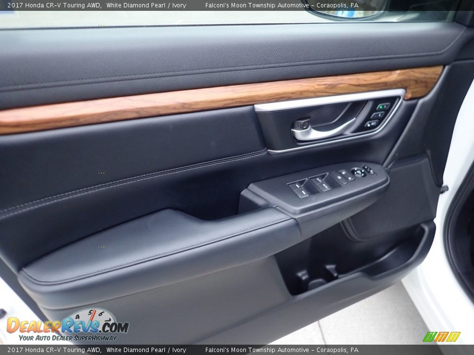 2017 Honda CR-V Touring AWD White Diamond Pearl / Ivory Photo #19