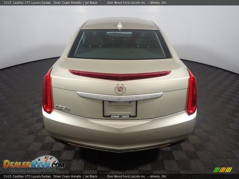 2015 Cadillac XTS Luxury Sedan Silver Coast Metallic / Jet Black Photo #14