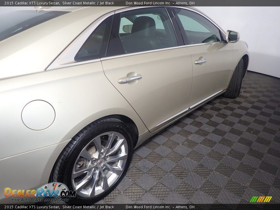 2015 Cadillac XTS Luxury Sedan Silver Coast Metallic / Jet Black Photo #20