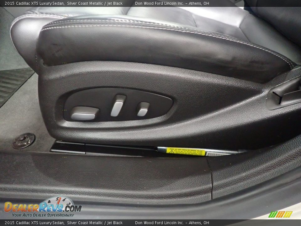 2015 Cadillac XTS Luxury Sedan Silver Coast Metallic / Jet Black Photo #24