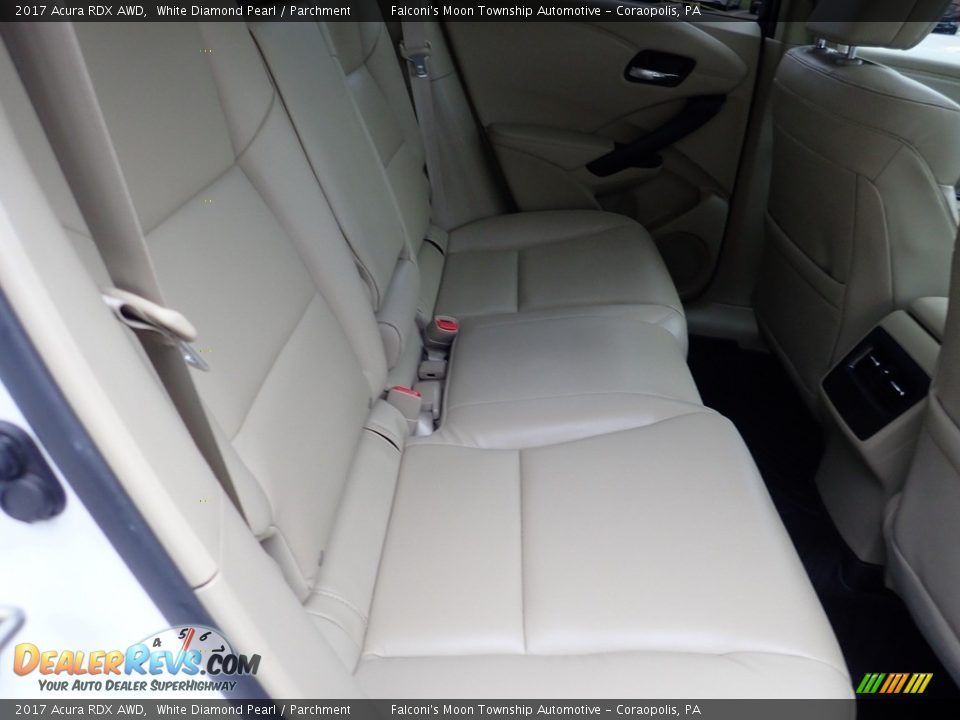 2017 Acura RDX AWD White Diamond Pearl / Parchment Photo #15