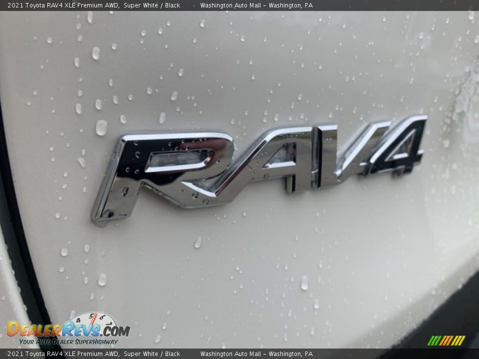 2021 Toyota RAV4 XLE Premium AWD Super White / Black Photo #25