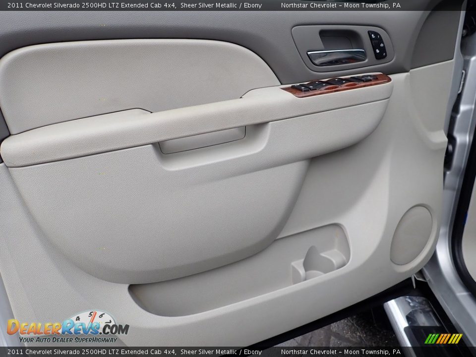 Door Panel of 2011 Chevrolet Silverado 2500HD LTZ Extended Cab 4x4 Photo #23