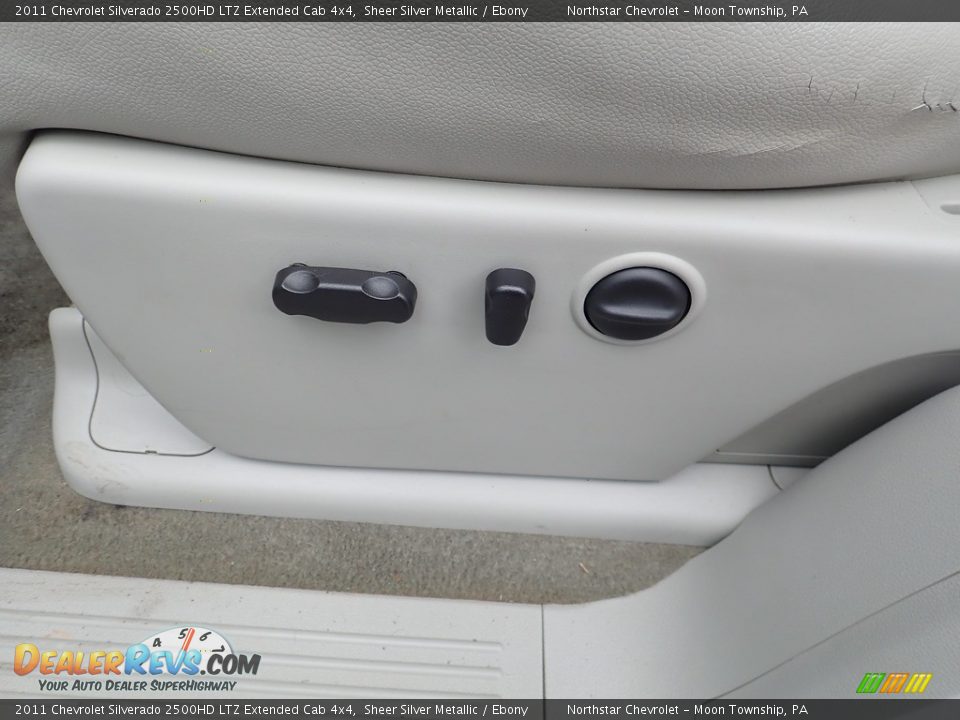 Front Seat of 2011 Chevrolet Silverado 2500HD LTZ Extended Cab 4x4 Photo #24