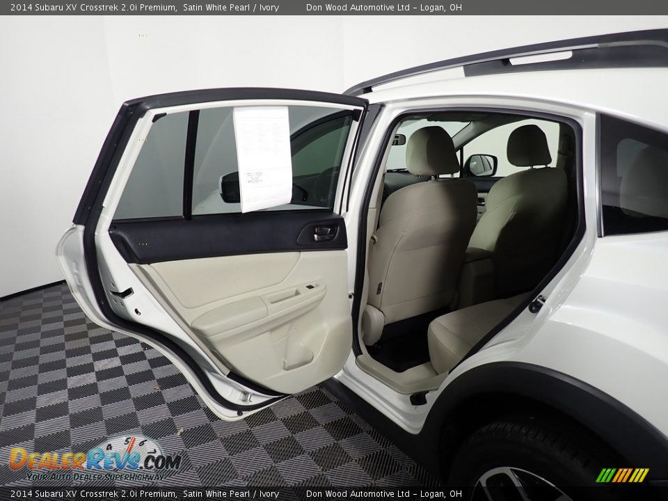 2014 Subaru XV Crosstrek 2.0i Premium Satin White Pearl / Ivory Photo #33
