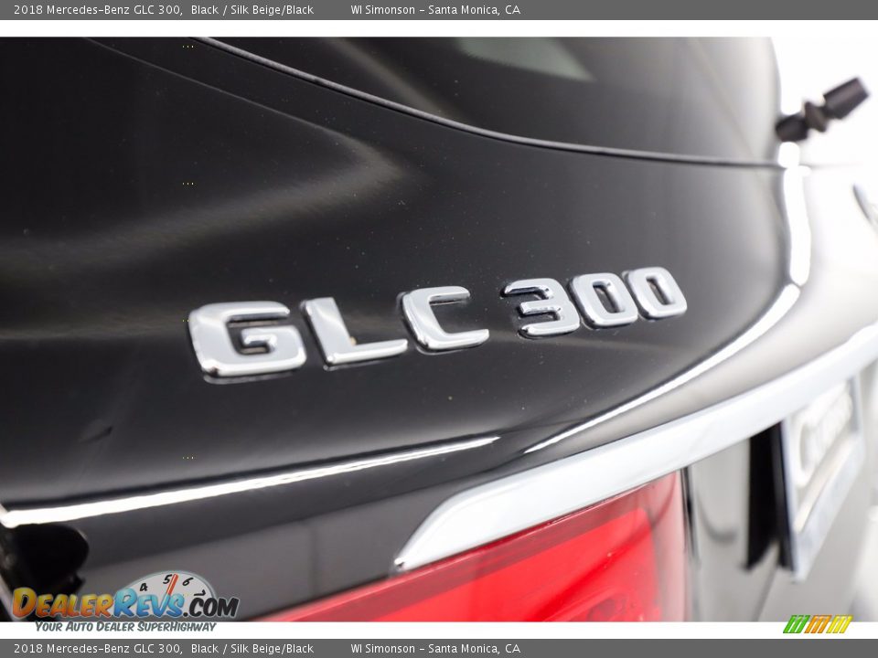 2018 Mercedes-Benz GLC 300 Black / Silk Beige/Black Photo #10