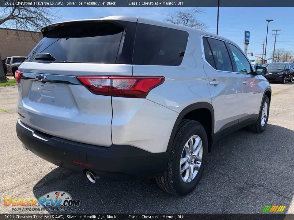 2021 Chevrolet Traverse LS AWD Silver Ice Metallic / Jet Black Photo #4