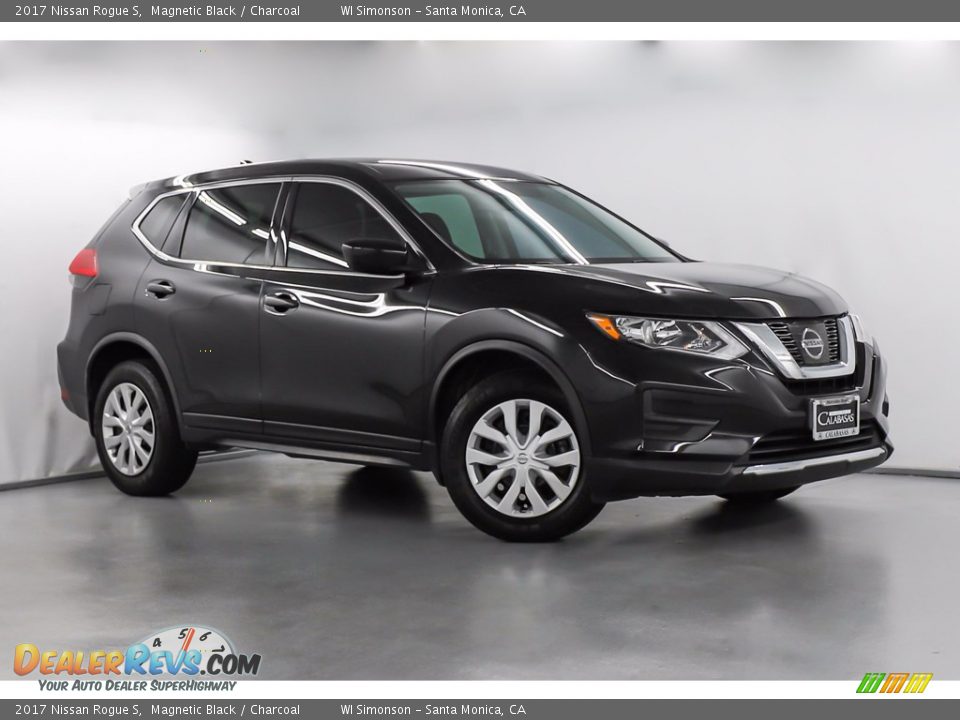 2017 Nissan Rogue S Magnetic Black / Charcoal Photo #2