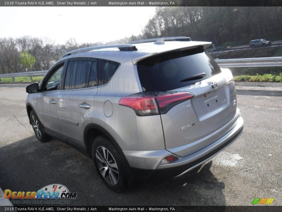 2018 Toyota RAV4 XLE AWD Silver Sky Metallic / Ash Photo #13