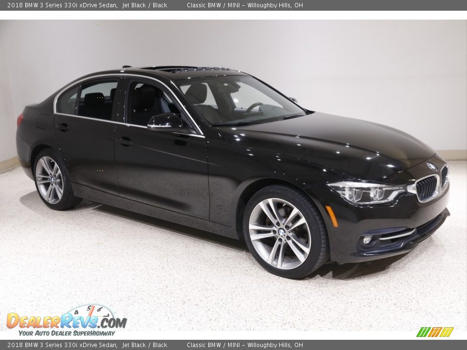 2018 BMW 3 Series 330i xDrive Sedan Jet Black / Black Photo #1