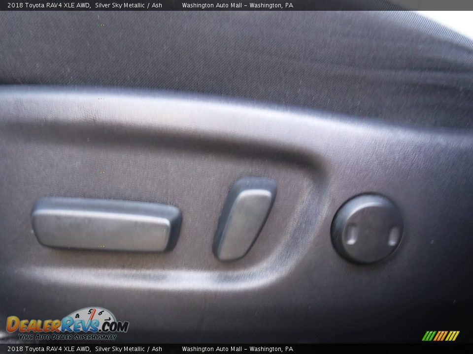 2018 Toyota RAV4 XLE AWD Silver Sky Metallic / Ash Photo #21