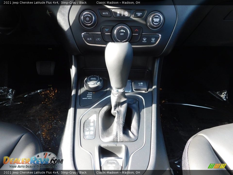 2021 Jeep Cherokee Latitude Plus 4x4 Sting-Gray / Black Photo #7