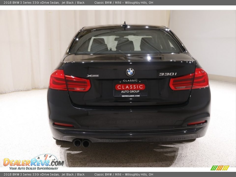 2018 BMW 3 Series 330i xDrive Sedan Jet Black / Black Photo #19