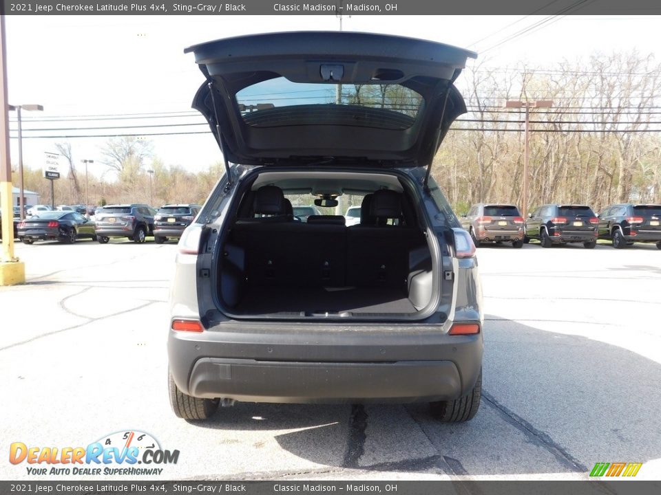 2021 Jeep Cherokee Latitude Plus 4x4 Sting-Gray / Black Photo #13
