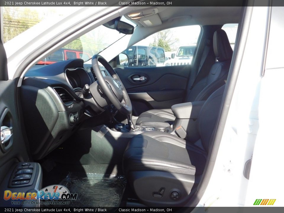2021 Jeep Cherokee Latitude Lux 4x4 Bright White / Black Photo #2