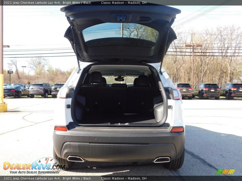 2021 Jeep Cherokee Latitude Lux 4x4 Bright White / Black Photo #13