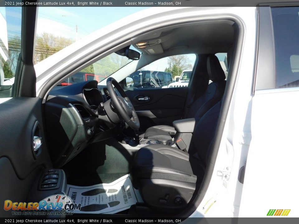 2021 Jeep Cherokee Latitude Lux 4x4 Bright White / Black Photo #2
